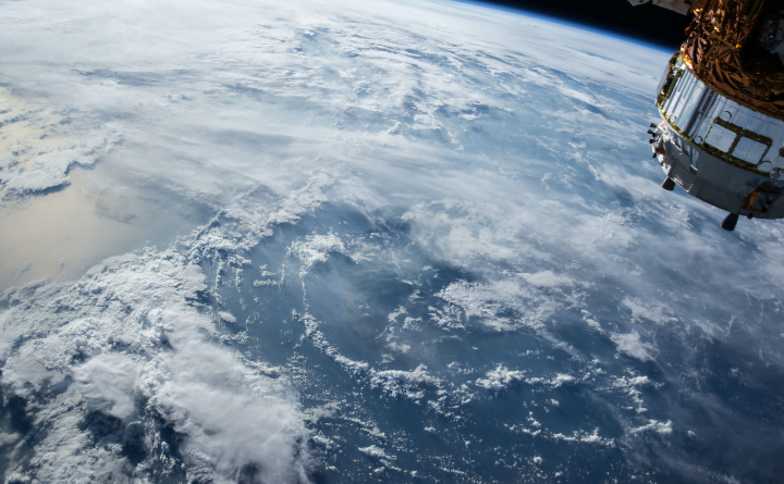 Exploring the Duration of Earth's Rotation Between Consecutive Longitude Degrees