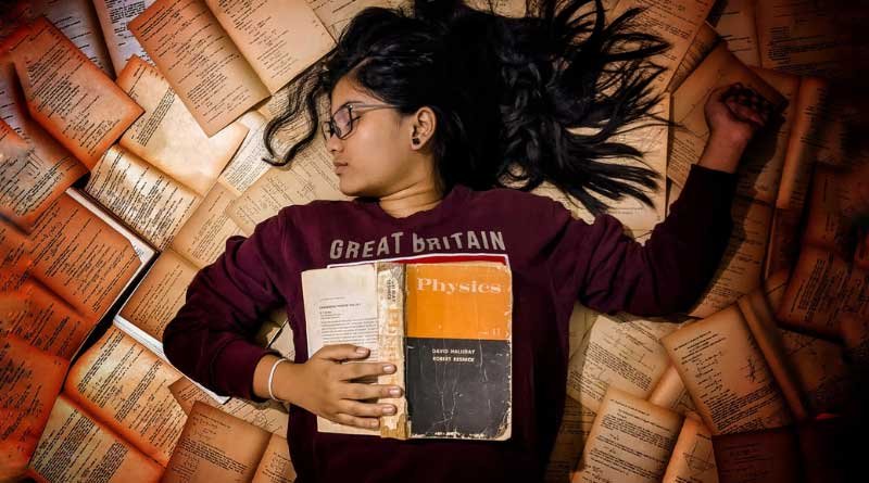 Acing-Exams-Your-Ultimate-Guide-to-Academic-Triumph