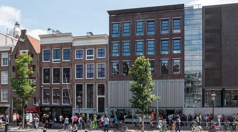 Whispers-from-the-Secret-Annex-Unveiling-the-Story-of-the-Anne-Frank-House,-Amsterdam